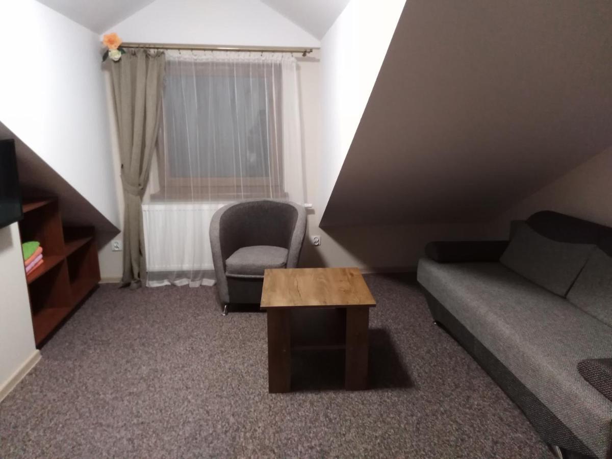 Osrodek Wczasowy "Wczasy Pod Grusza" Hotel Biecz Bagian luar foto
