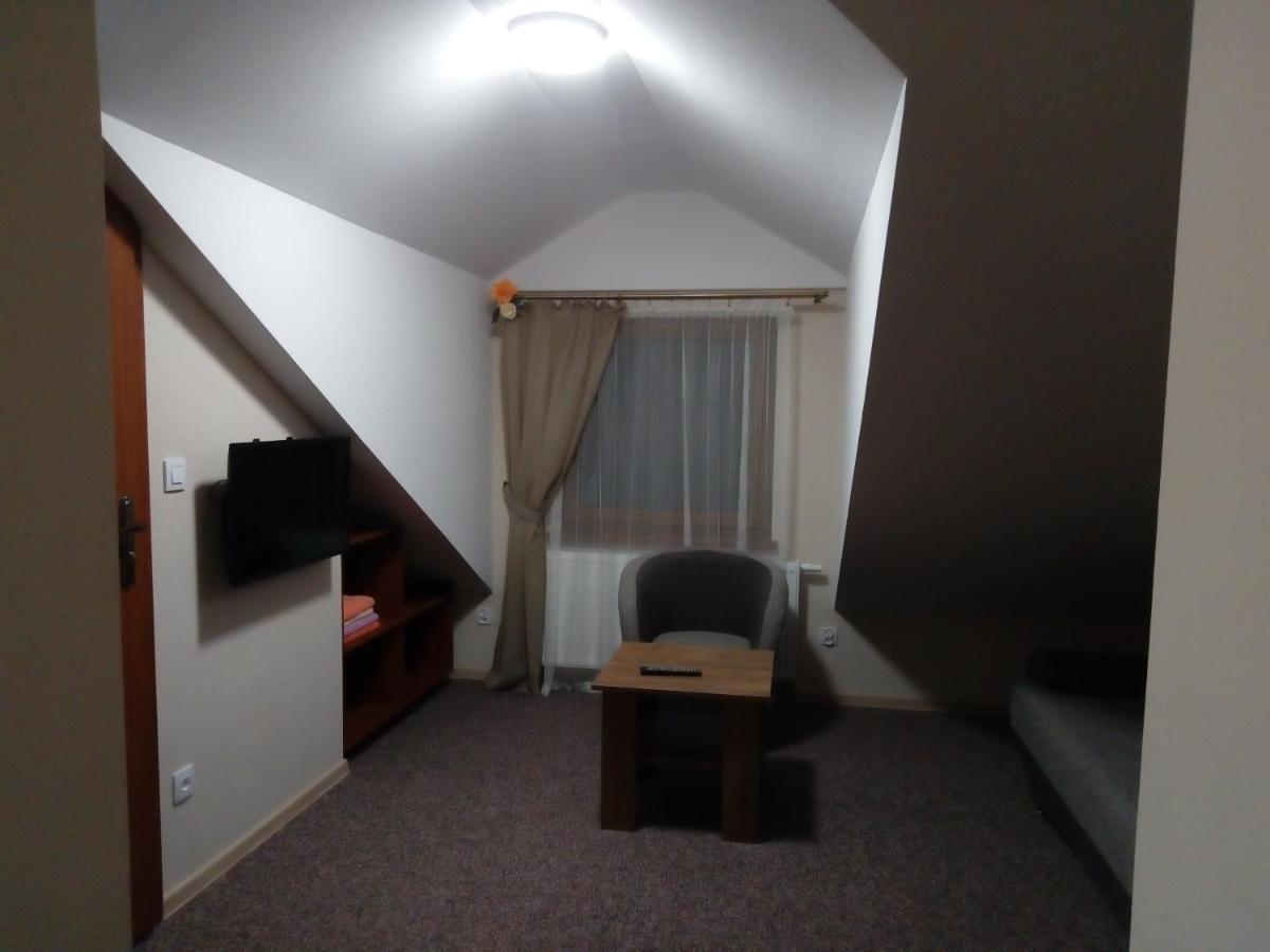 Osrodek Wczasowy "Wczasy Pod Grusza" Hotel Biecz Bagian luar foto