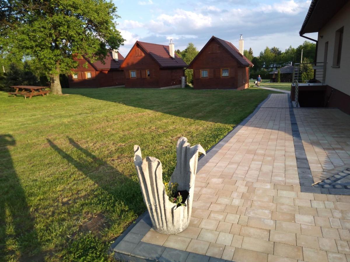 Osrodek Wczasowy "Wczasy Pod Grusza" Hotel Biecz Bagian luar foto