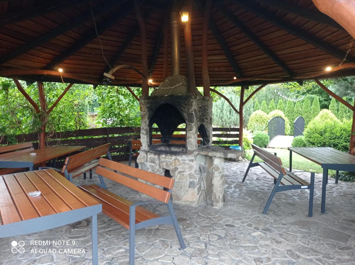 Osrodek Wczasowy "Wczasy Pod Grusza" Hotel Biecz Bagian luar foto