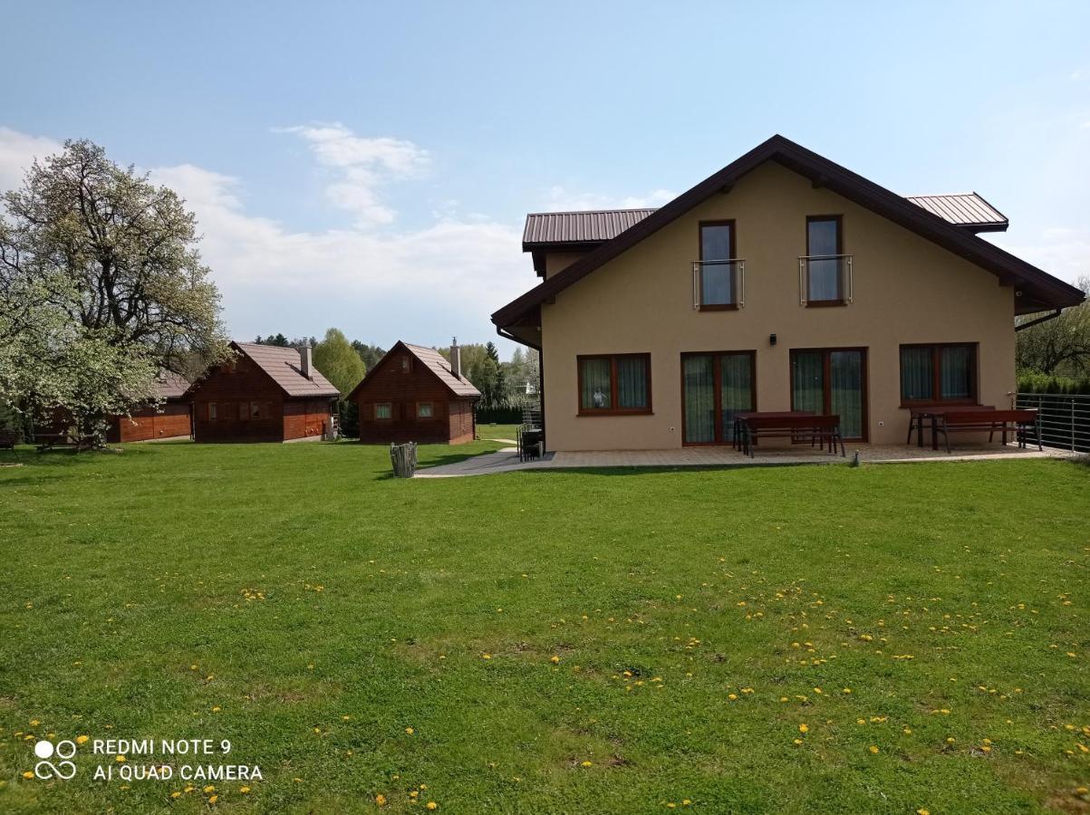 Osrodek Wczasowy "Wczasy Pod Grusza" Hotel Biecz Bagian luar foto