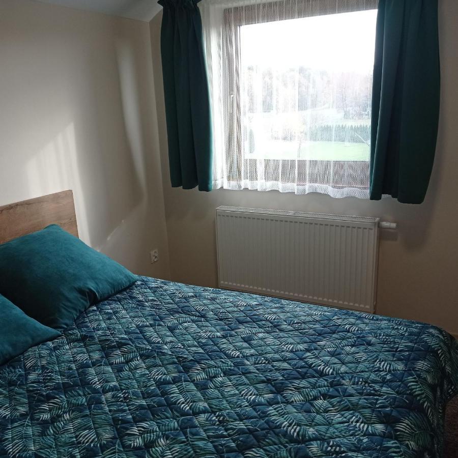 Osrodek Wczasowy "Wczasy Pod Grusza" Hotel Biecz Bagian luar foto